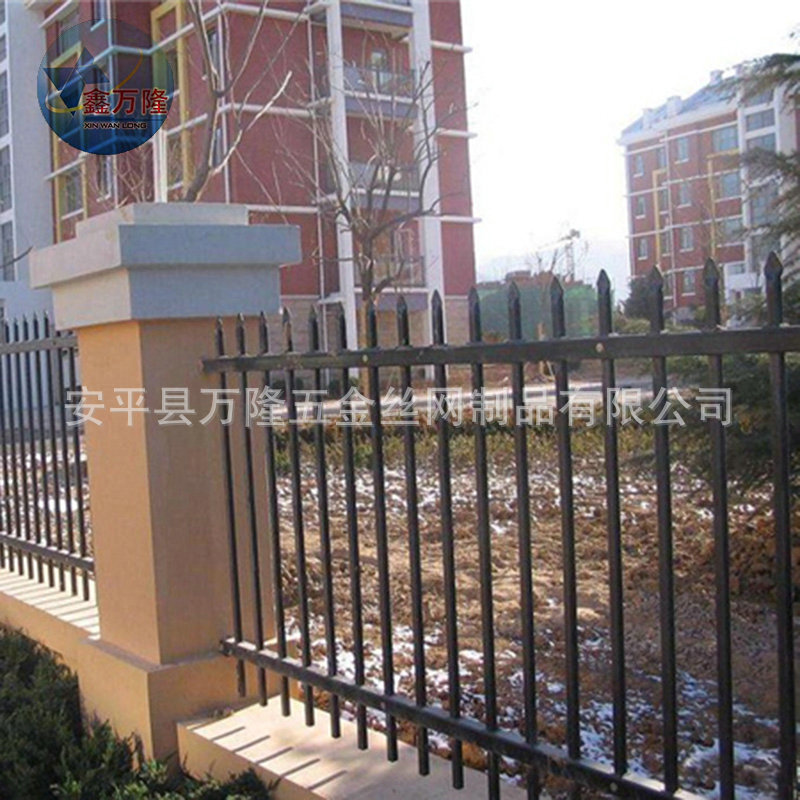 现货供应 高强度锌钢喷塑道路护栏  镀锌阳台专用锌钢护栏示例图7