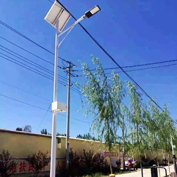 唐山农村路灯厂家 新农村路灯6米接电led灯	一般价钱