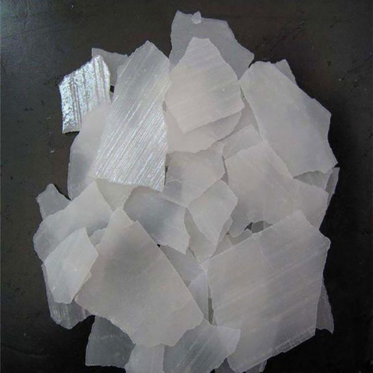 白色片状脱硫剂 现货小片碱 水调节水处理印染脱硫烧炭 金誉 包运输