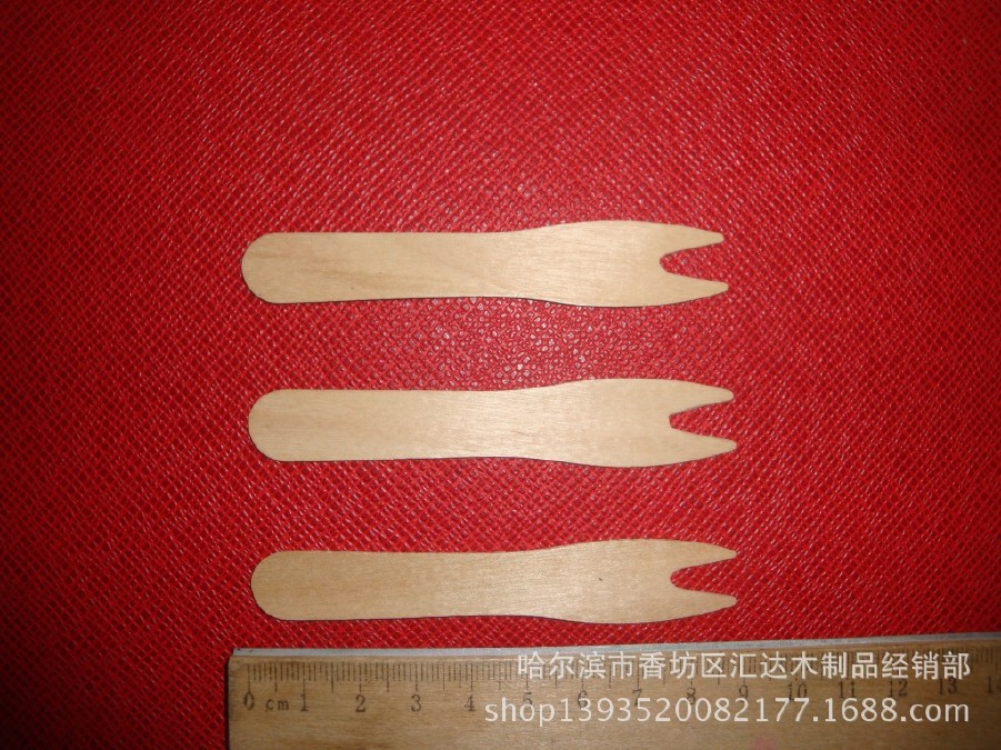 供应 二齿水果叉 水果叉  一次性竹质水果叉 果冻布丁水果叉示例图2