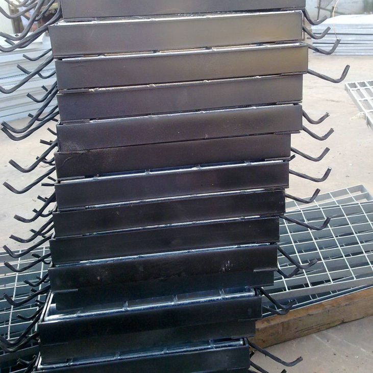 镀锌钢格板|钢格栅板|钢格板|钢格网规格型号齐全厂家茂群丝网示例图2
