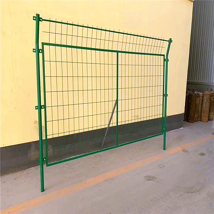 免费设计 公路绿色围网 防护栏网 绿色钢丝围挡网 佳星