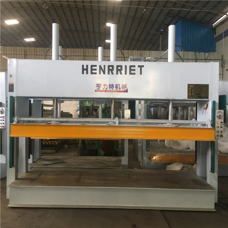 亨力特厂生产不锈钢门专用1.25米x4米3缸冷压机HLT50吨，适合铝门、木门、胶合板压机