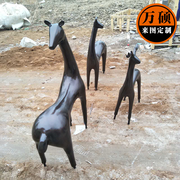 玻璃钢雕塑定制厂家 抽象动物树脂抽象鹿园林雕塑模型摆件示例图8