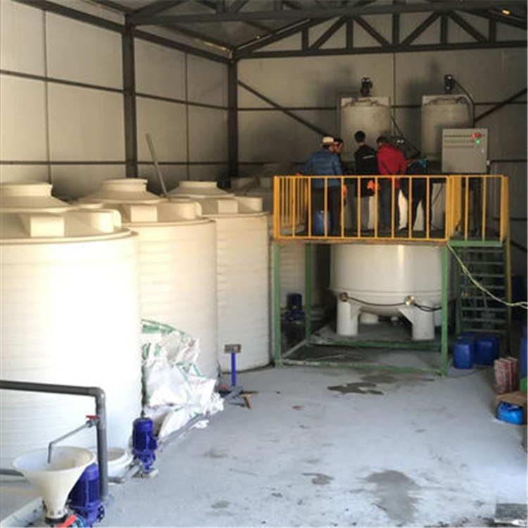 定做30吨农业锥底容器 定制水处理工程尖底水塔 批发锥形纺织用水桶