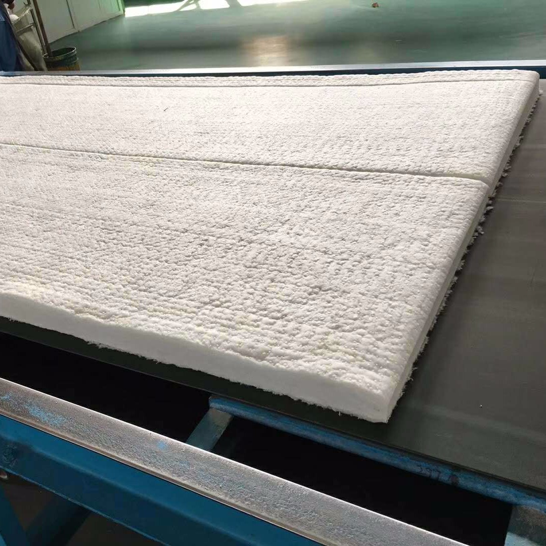 依利牌 硅酸铝隔热毯  硅酸铝针刺毯  甩丝硅酸铝纤维毯