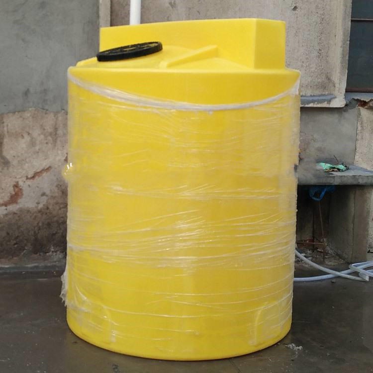 新余2吨塑料污水搅拌桶供应 pe材质加药箱批发地带搅拌电机出售图片