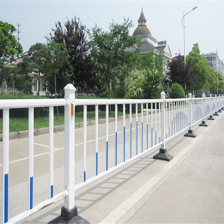 市政道路交通防撞护栏 茂岳工厂定制市政护栏 交通栏杆