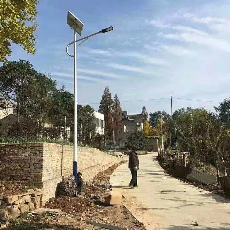 4米小型庭院太阳能灯价格  太阳能锂电池路灯厂家 鑫永虹照明图片