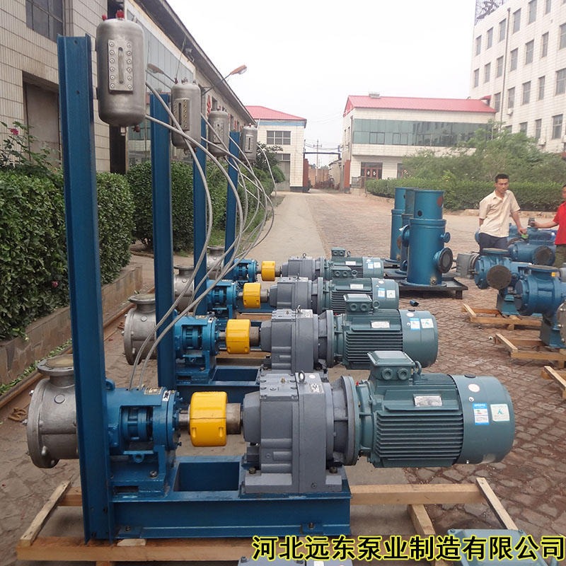 高粘度胶泵用作热胶泵用于唐山三友硅业公司该泵粘度50000cst,流量12m3/h,配变频电机