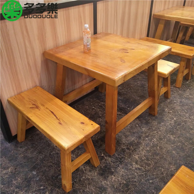 专业中高端木屋餐桌椅定制 同款木屋烧烤餐桌椅 新西兰松木大板块四人实木餐桌