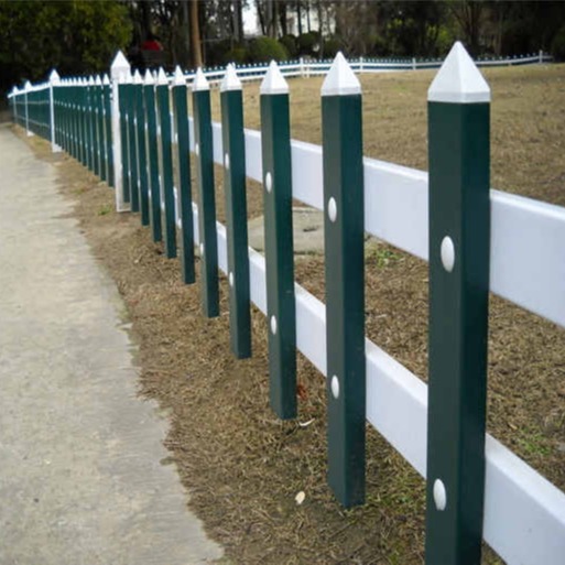 园林绿化pvc草坪护栏，pvc变压器围栏厂家，电力pvc变压器围栏，草坪pvc护栏围栏栅栏正万护栏图片