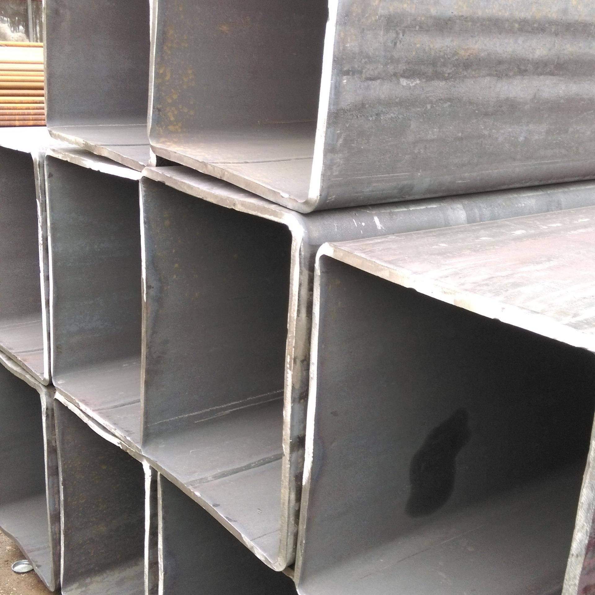 腾越钢铁销售多种规格Q235B材质现货焊接方管，黑方管，可根据产品执行标准及客户需求定制