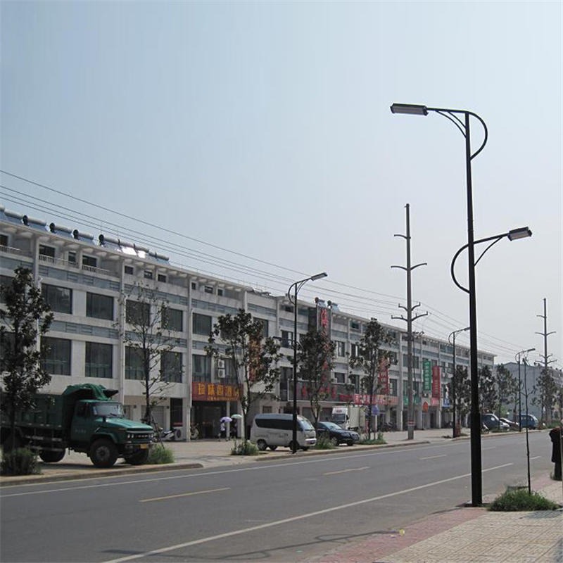 萍乡过道照明路灯 6米高低头路灯照明批发 自弯臂与A字臂路灯区别