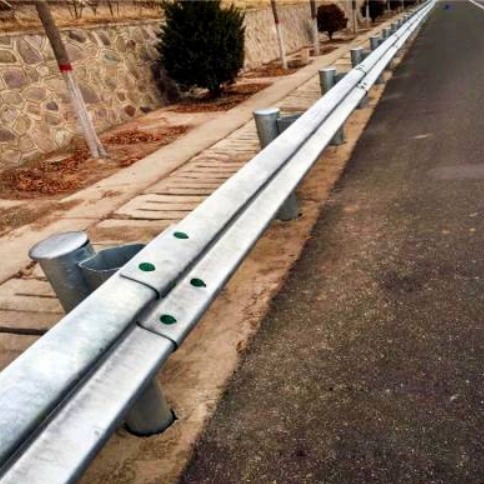 路宏 陕西高速公路波形梁钢护栏 公路 波形护栏 陕西热镀锌波形护栏价格图片