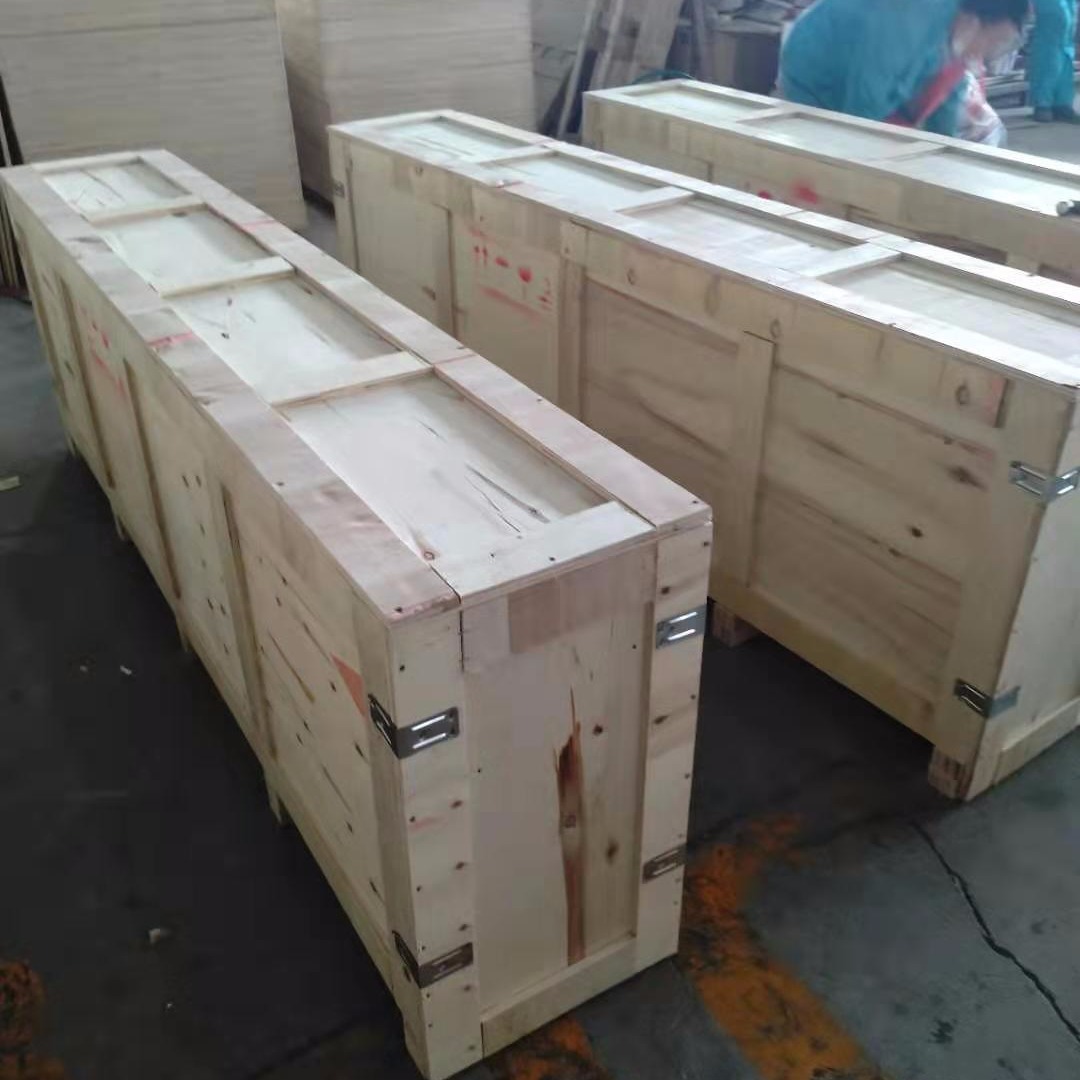 青岛木箱木托盘生产厂家保税区出口大型机械设备全包包装箱图片
