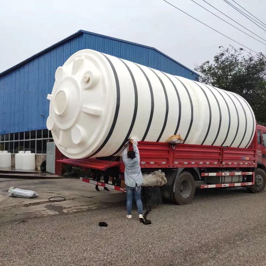 30吨塑料水塔 祥盛大型化工液体储存桶 塑料PE水塔厂家直销30吨塑料水塔图片