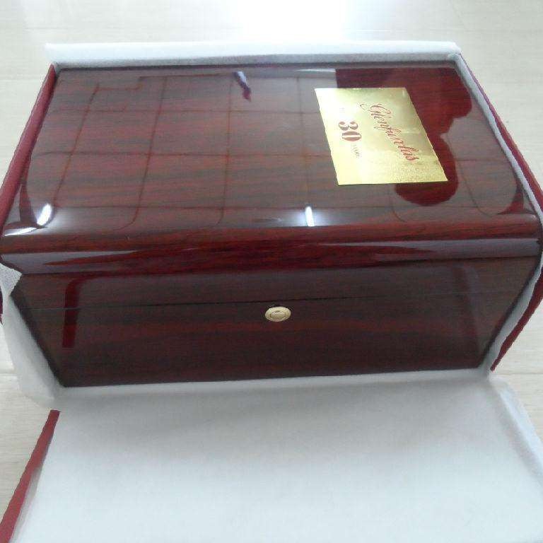 厂家专业生产海参木盒木质虫草盒人钢琴烤漆参木盒