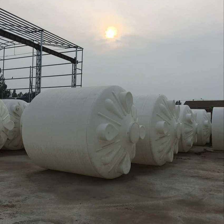 新洲工业强酸储罐价格 氯化工储存大桶 大型塑料防腐罐
