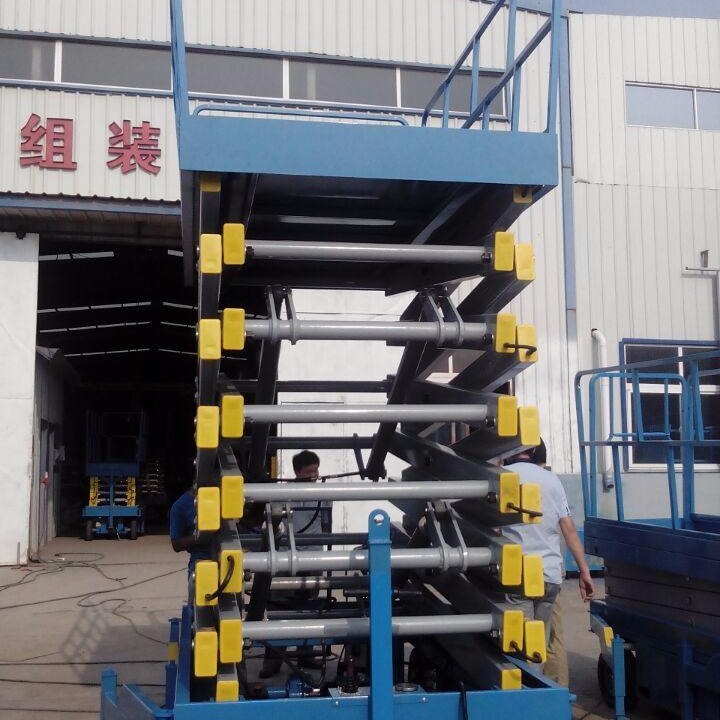 登高作业平台厂家 工业设备 金华市启运安装货梯 剪叉移动式升降机