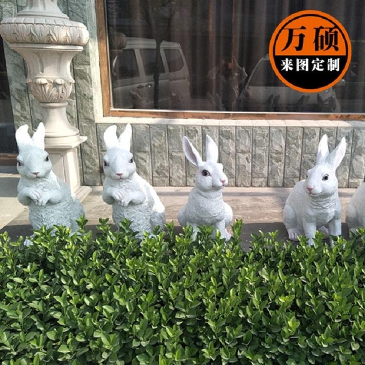 户外园林庭院玻璃钢仿真小兔子动物模型摆件 玻璃钢动物雕塑定做 万硕图片
