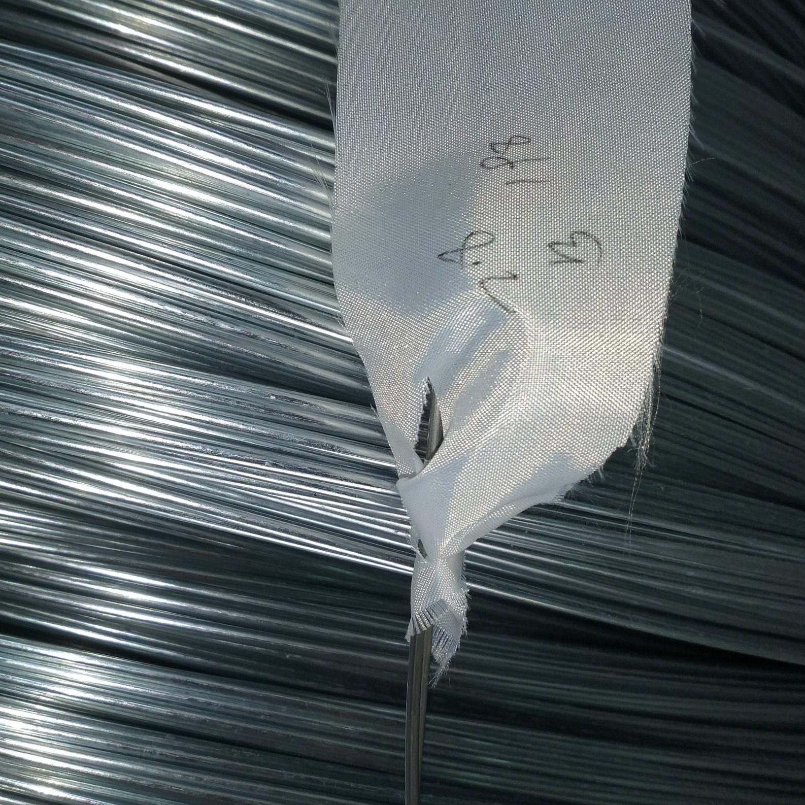 钢丝  热镀锌钢丝 镀锌铁线  镀锌钢线 国标钢丝 盛金源 农业钢丝 搭架钢丝2.0 2.2  2.6