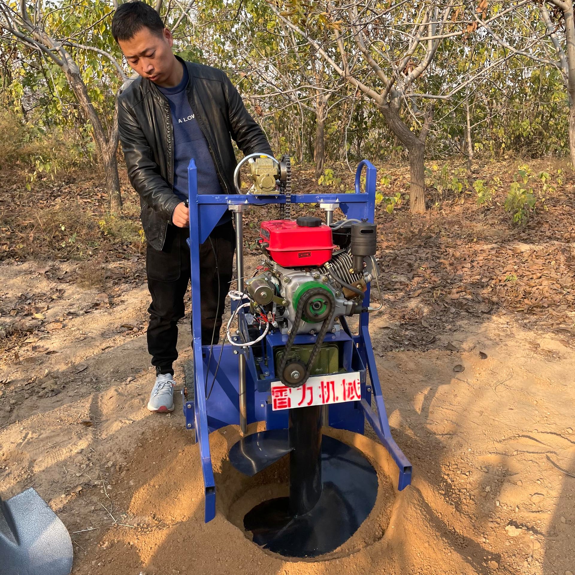 便携手提式挖坑机适合各种土质  汽油挖树坑机 轻便式打坑机