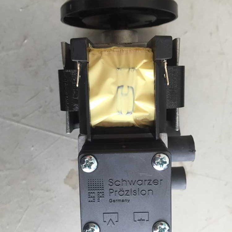 膜片式气泵 型号:SF31-SPV700EC/AC 其他库号：M192580
