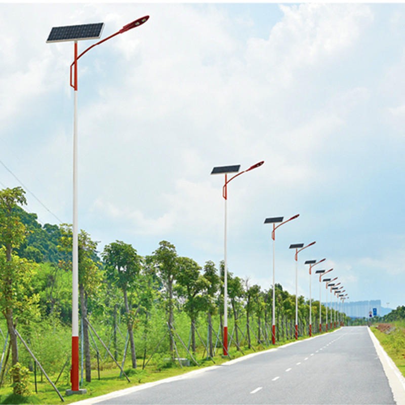 凌云单行道路灯供应 泗城5米50W太阳能板路灯报价 单晶硅太阳能板路灯