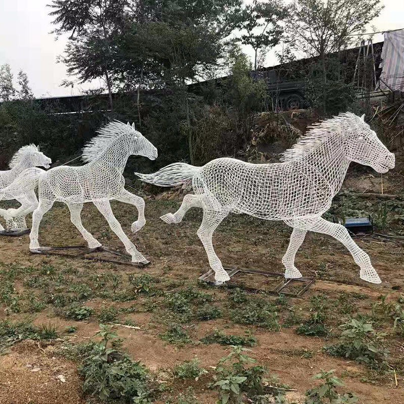 景观小品不锈钢镂空马雕塑 唐韵园林加工定制不锈钢丝编织马雕塑图片