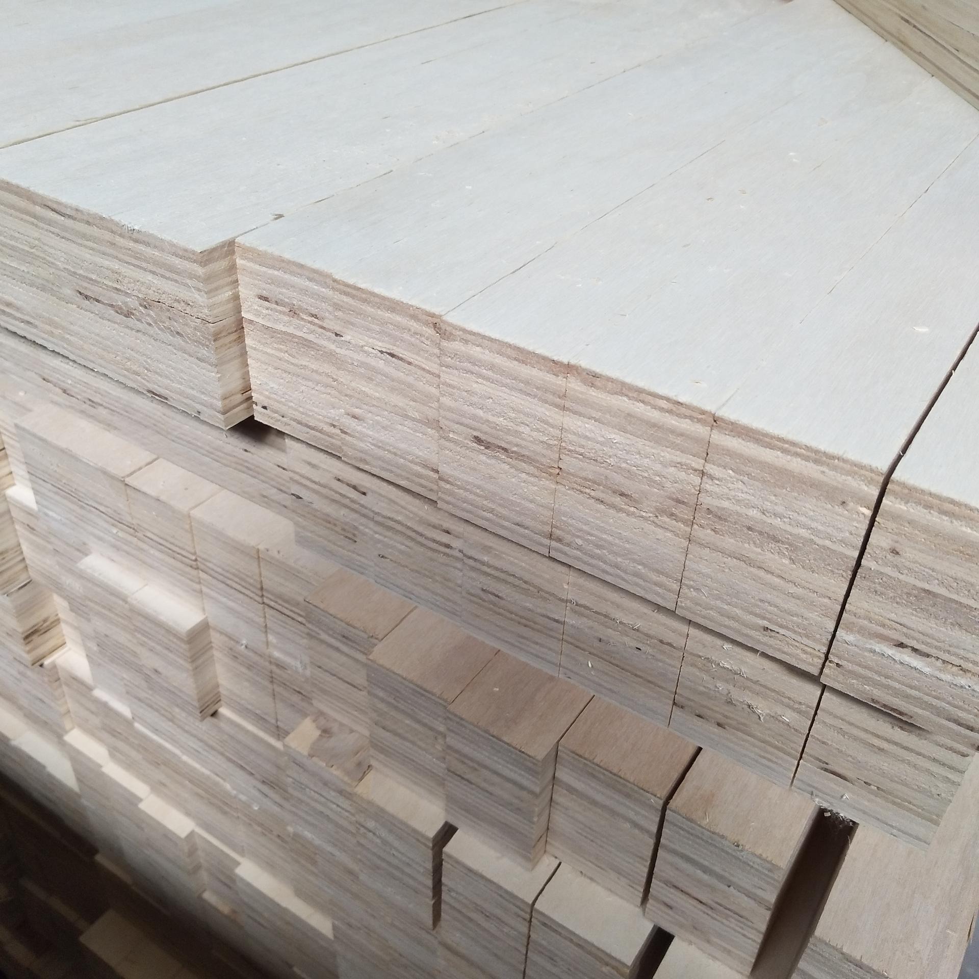 江苏连盛木业  专业生产40008018顺向木方  脚墩 支持定尺定做，