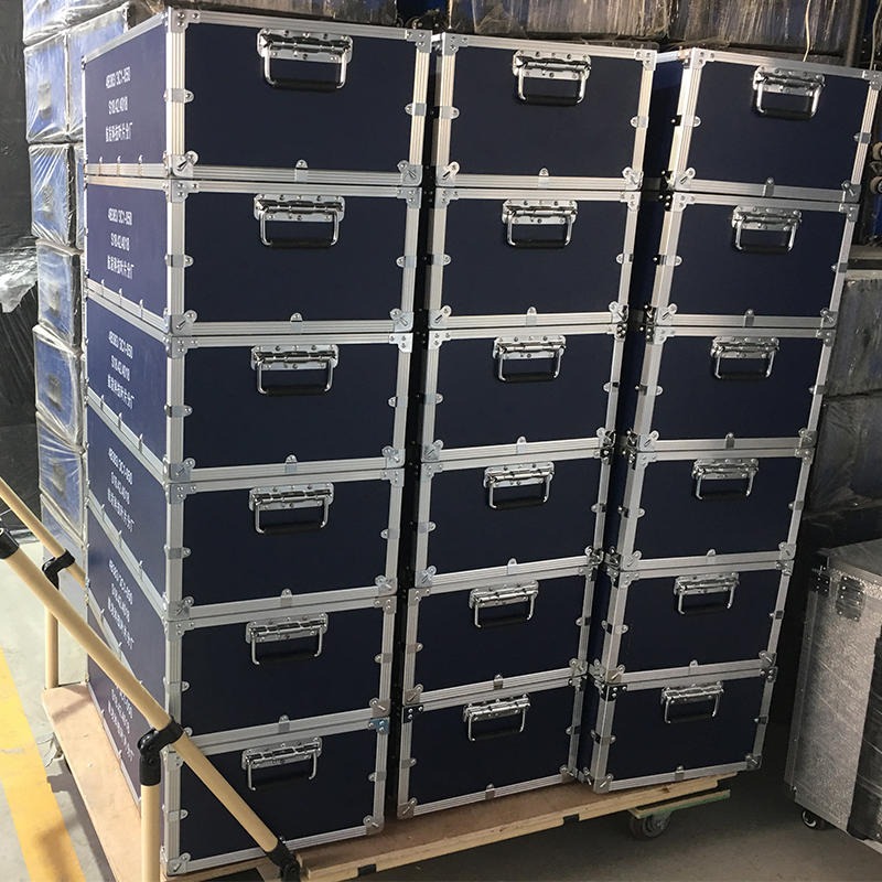 出口铝合金箱订制厂 出口包装箱 LED航空箱 铝合金航天航空包装箱 长安三峰图片