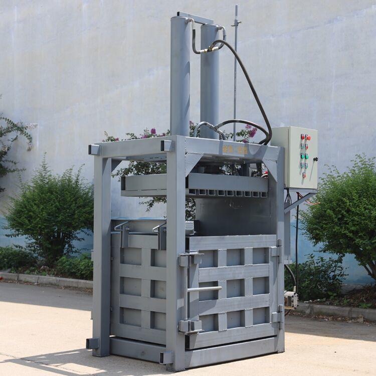 塑料薄膜立式压缩打包机 废弃铁桶压扁机 双杠油桶立式压扁机