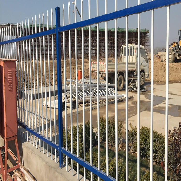 百瑞供应锌钢围墙护栏 围墙防护栏杆 蓝白防护栏杆现货 厂区防护栏杆直销商