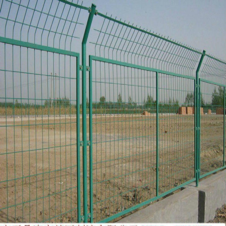 淮南高速浸塑边框护栏网 高度1.8米 镀锌勾花护栏网 尽在亚奇厂家