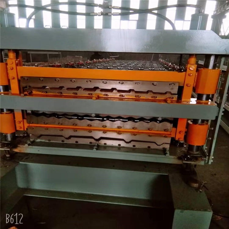 多层压瓦机定制 840/850/900 三层反压彩钢板成型设备 博远压瓦机厂家