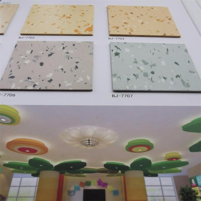 厂家批发尼贝佳PVC地板2.0mm厚同质透心耐磨防滑地胶板医院幼儿园用地板胶