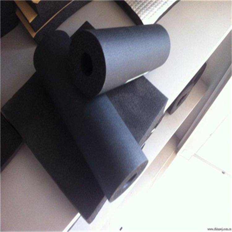 高质量b1级橡塑保温管 b1级橡塑保温管标准厚度图片