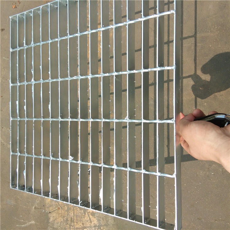 鼎佳-厂家直销 热镀锌地沟格栅板 Q235钢格板 热镀下水道盖板 网格梯踏板 可加工 可定制 可批发