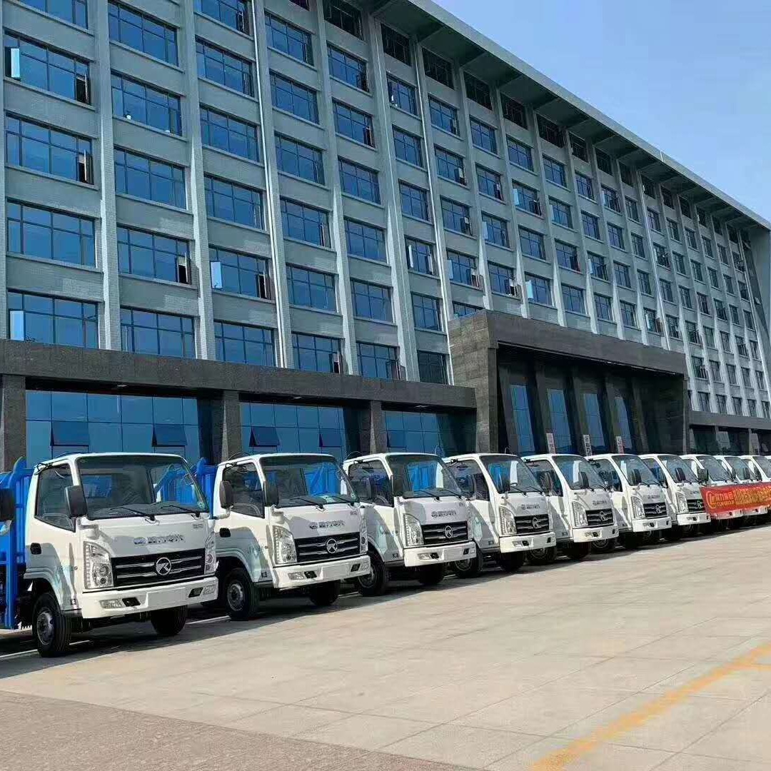 深圳环保科技公司采购的90台  凯马挂桶式垃圾车   圆满交付
