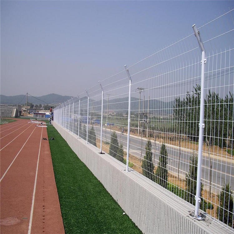 安平百瑞供应公路护栏网 公路隔离栅 高速公路绿色隔离栅