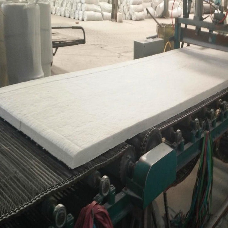 专业生产-硅酸铝针刺毯-硅酸铝板-耐高温硅酸铝保温毯-蒸汽管道保温棉图片