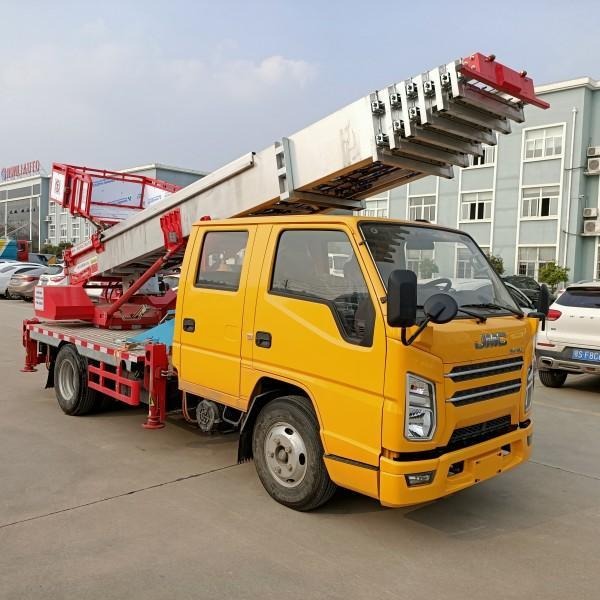达沃重工32米云梯高空作业车、32米云梯车价格、高空作业车厂家图片