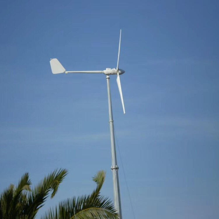 厂家供应晟成2.5千瓦小型风力发电机家用220v三相交流永磁风力发电机组