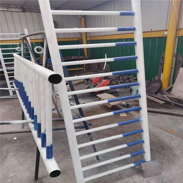厂家来图定制桥梁护栏 201不锈钢复合管栏杆 安装河道桥梁防撞护栏