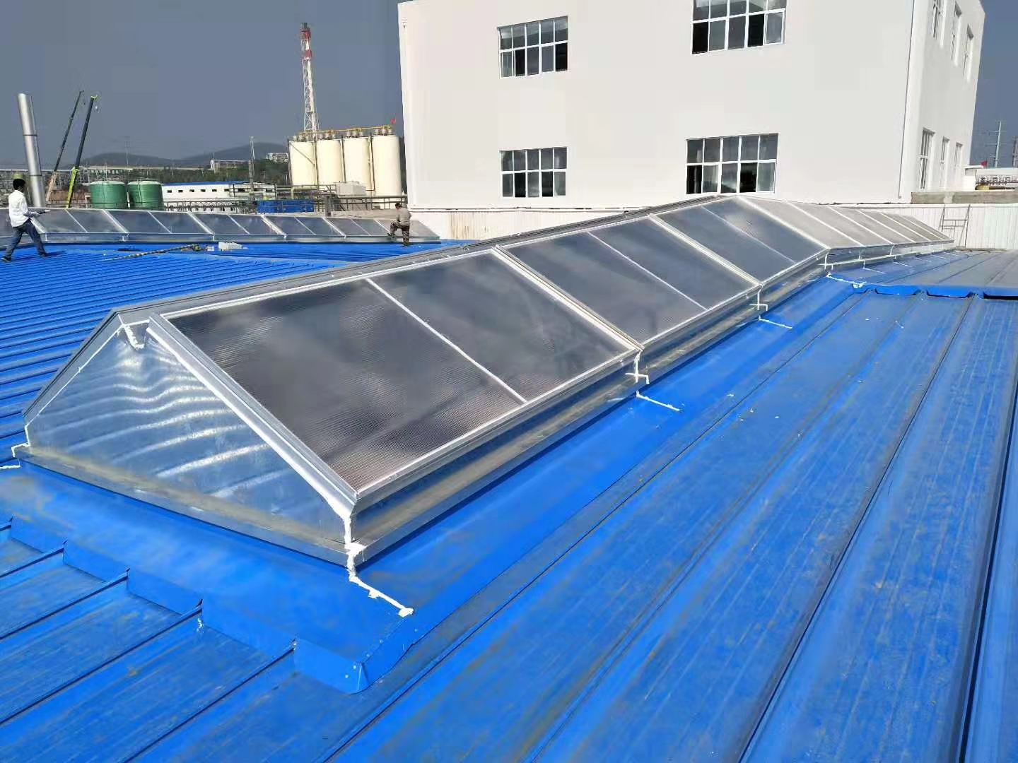 探风者铝合金型材_C1Z智能型消防排烟天窗|屋顶通风天窗|流线型屋顶通风器 国标设计生产