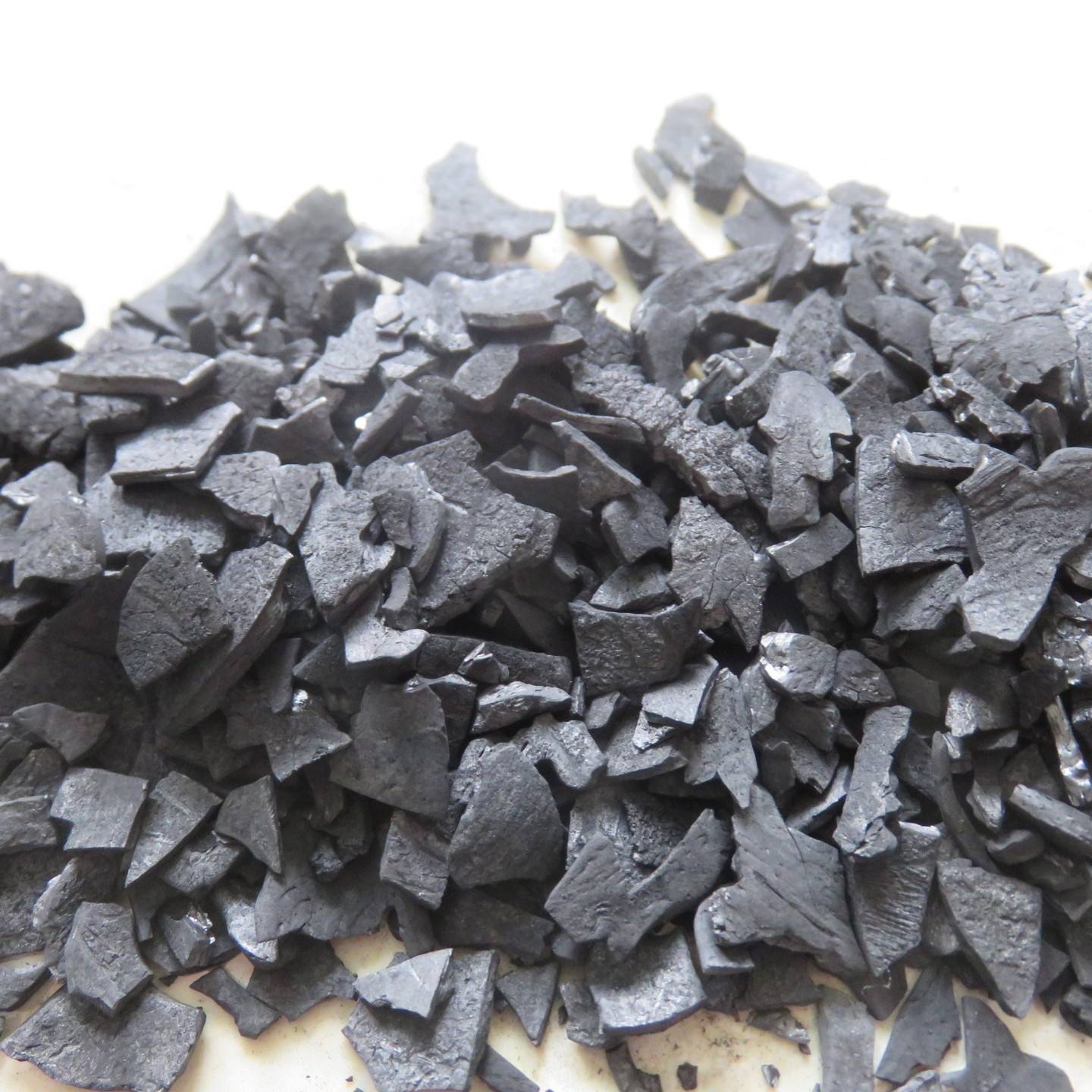 克拉玛依水过滤罐用果壳活性炭  果壳活性炭  脱汞载硫柱状活性炭生产加工  厂家目前价格