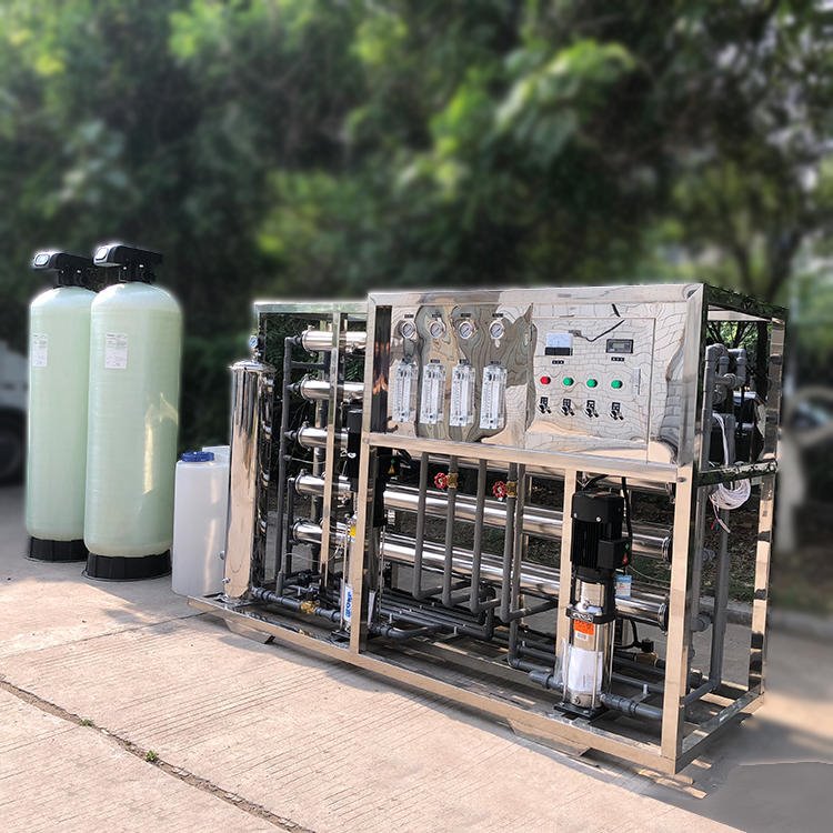 贵州贵阳桶装水纯净水设备 净化水设备 反渗透水过滤机器图片