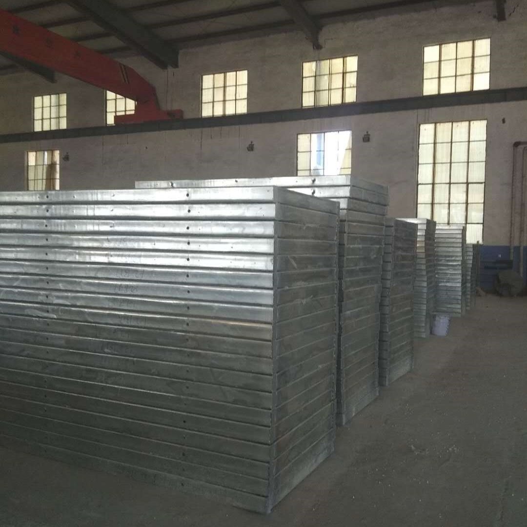 厂家直供钢骨架轻型板 钢骨架膨轻石板 钢框轻型屋面板