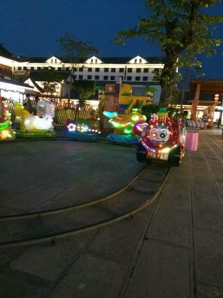 郑州大洋轨道小火车儿童游乐设备 儿童小火车 豪华轨道火车厂家示例图13